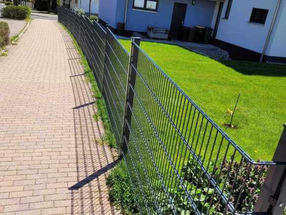 Doppelstabmattenzaun Referenz Münchberg